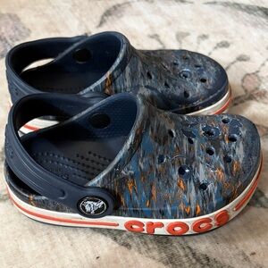 CROCS size 7 toddler Navy Blue with Orange Accent Clog
